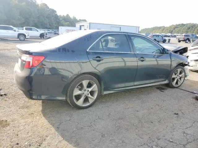 2013 TOYOTA CAMRY SE  