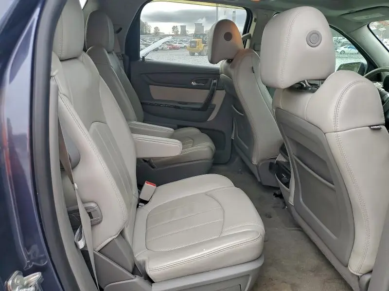 2013 GMC ACADIA SLT-2  