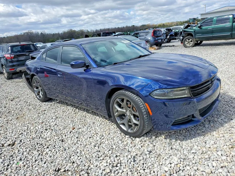 2015 DODGE CHARGER SXT  