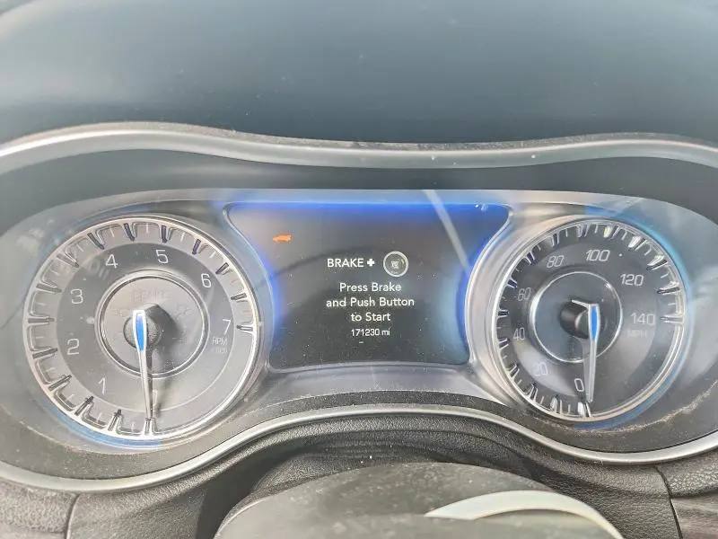 2016 CHRYSLER 300 LIMITED  