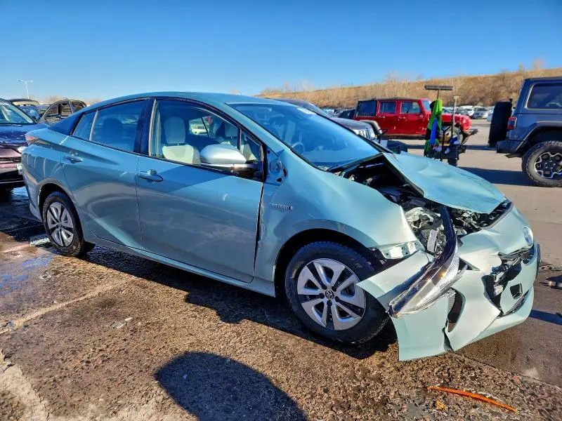 2017 TOYOTA PRIUS   