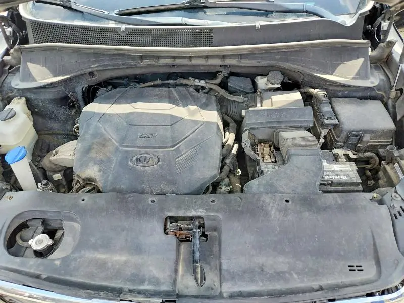 2019 KIA SORENTO LX V6  