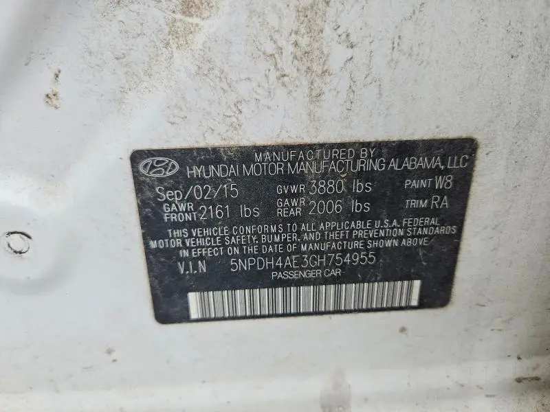 2016 HYUNDAI ELANTRA SE  