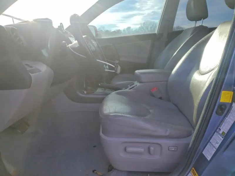 2011 TOYOTA RAV4 LIMITED  