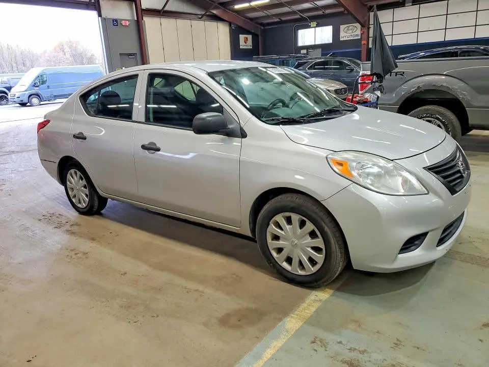 2013 NISSAN VERSA 1.6 S  