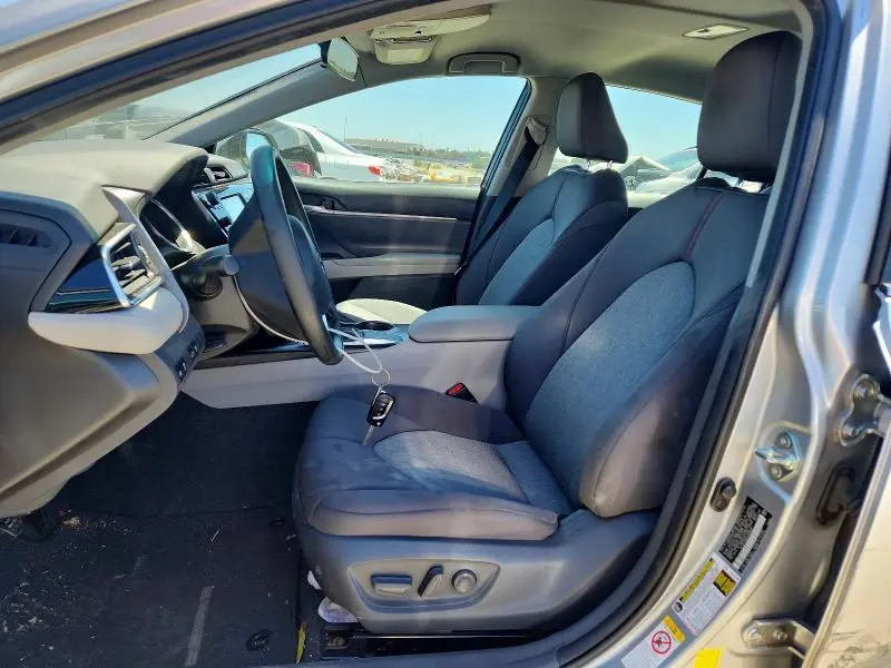 2018 TOYOTA CAMRY LE  