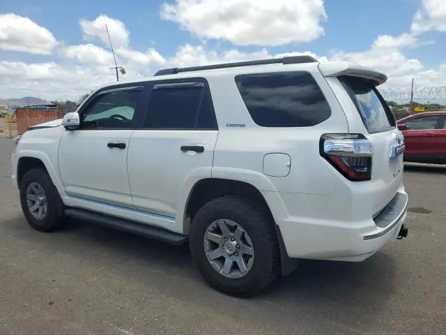 2011 TOYOTA 4RUNNER SR5  