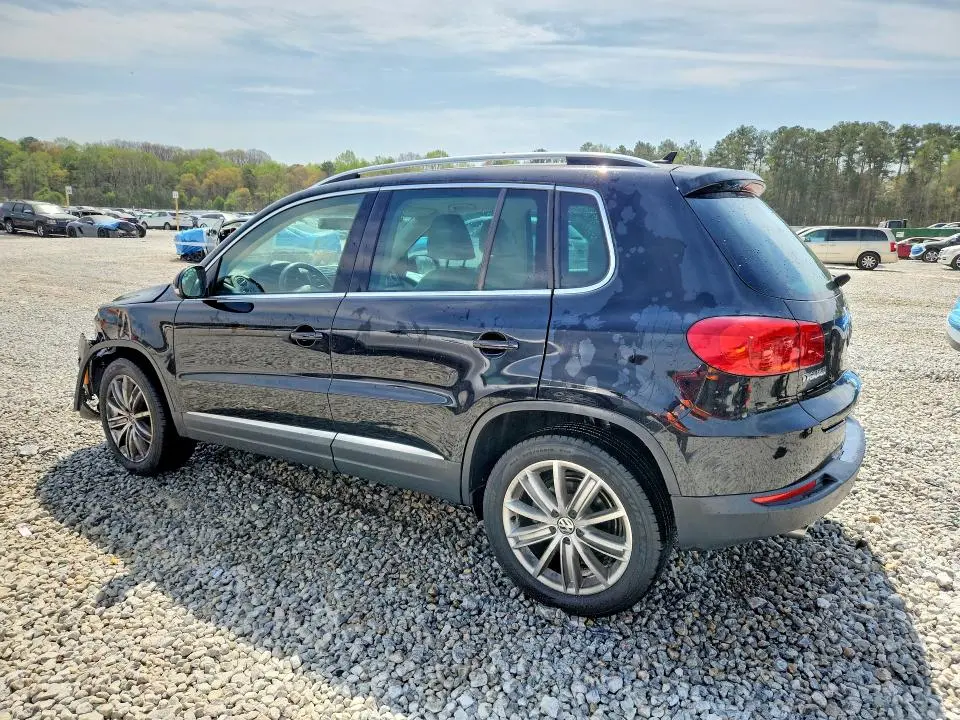 2014 VOLKSWAGEN TIGUAN S  