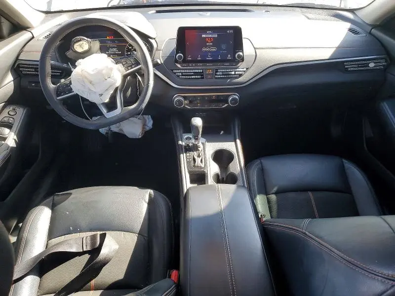2021 NISSAN ALTIMA SR  