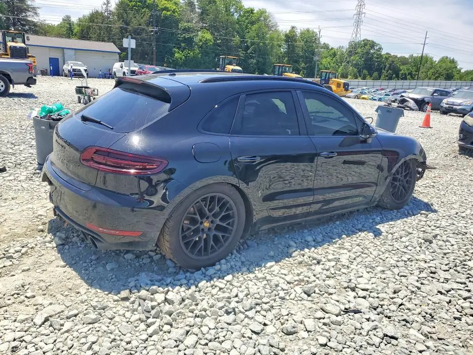 2018 PORSCHE MACAN GTS  