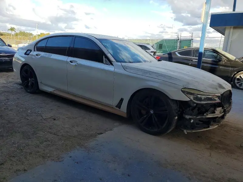 2016 BMW 750 XI  