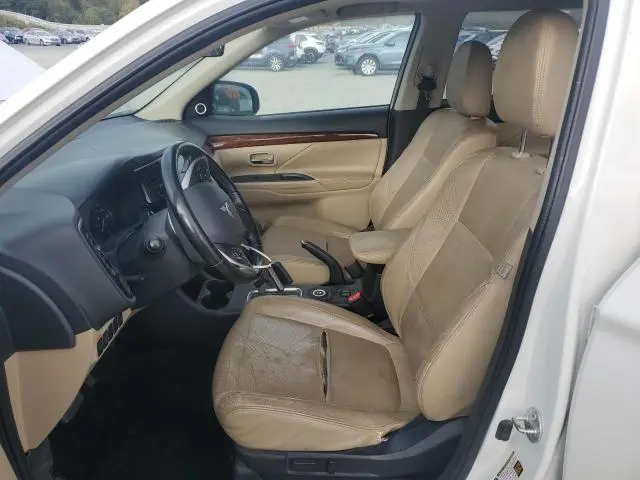 2014 MITSUBISHI OUTLANDER SE