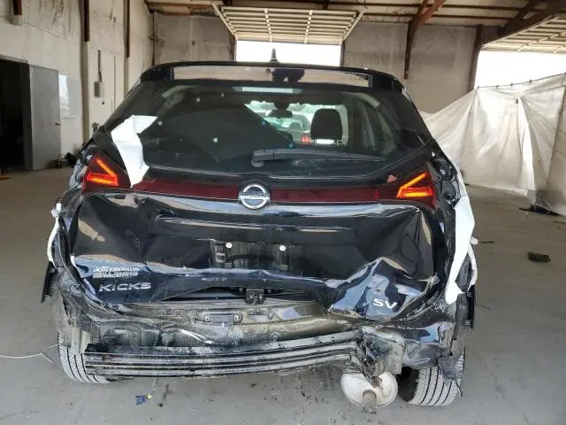 2021 NISSAN KICKS SV  