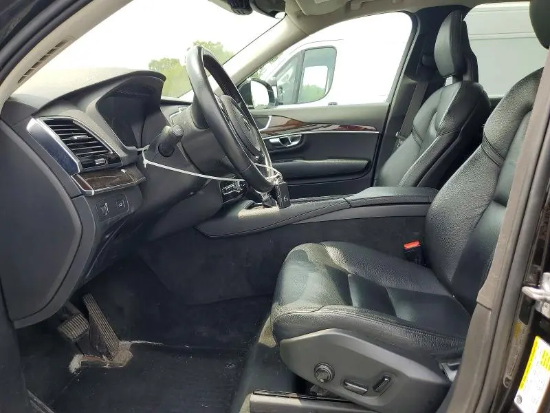 2016 VOLVO XC90 T6  