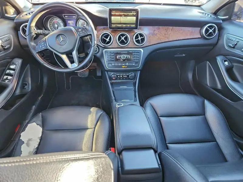 2015 MERCEDES-BENZ GLA 250  