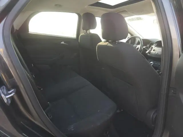 2016 FORD FOCUS SE  