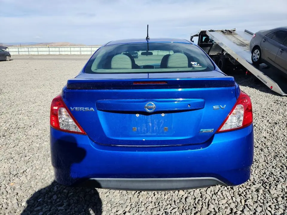 2015 NISSAN VERSA 1.6 SV  