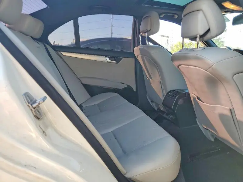 2014 MERCEDES-BENZ C 250  