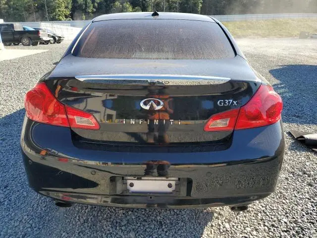 2011 INFINITI G37   