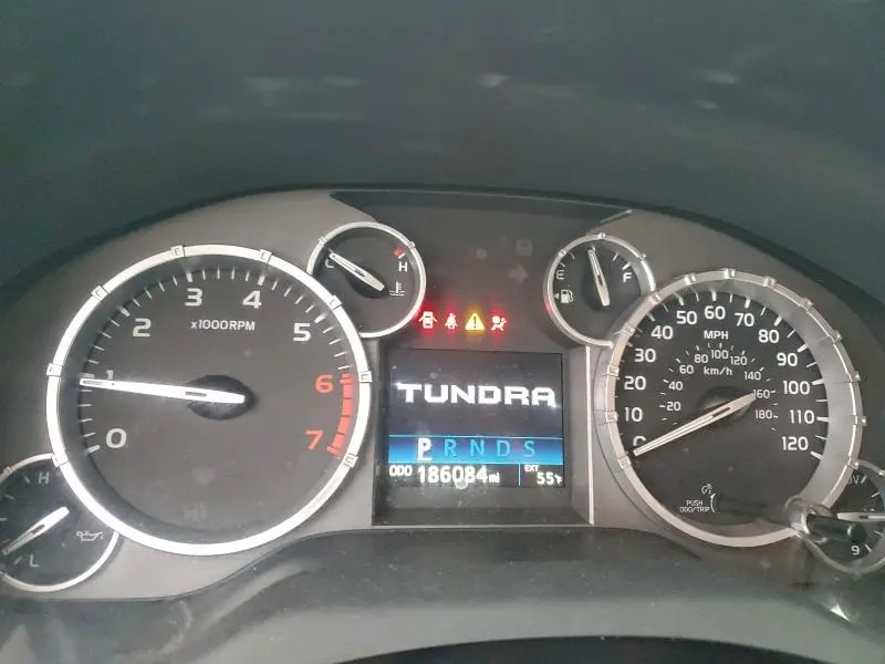 2017 TOYOTA TUNDRA CREWMAX LIMITED  