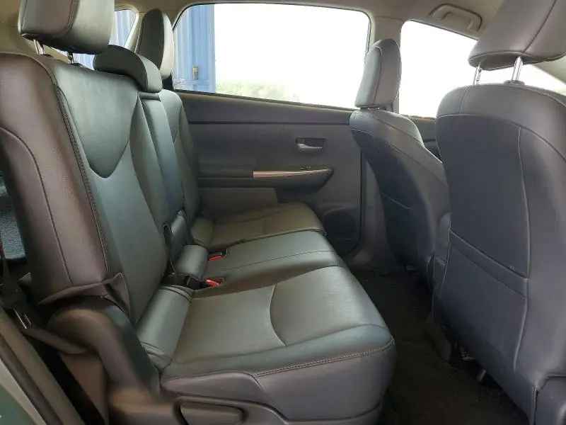 2014 TOYOTA PRIUS V FIVE  