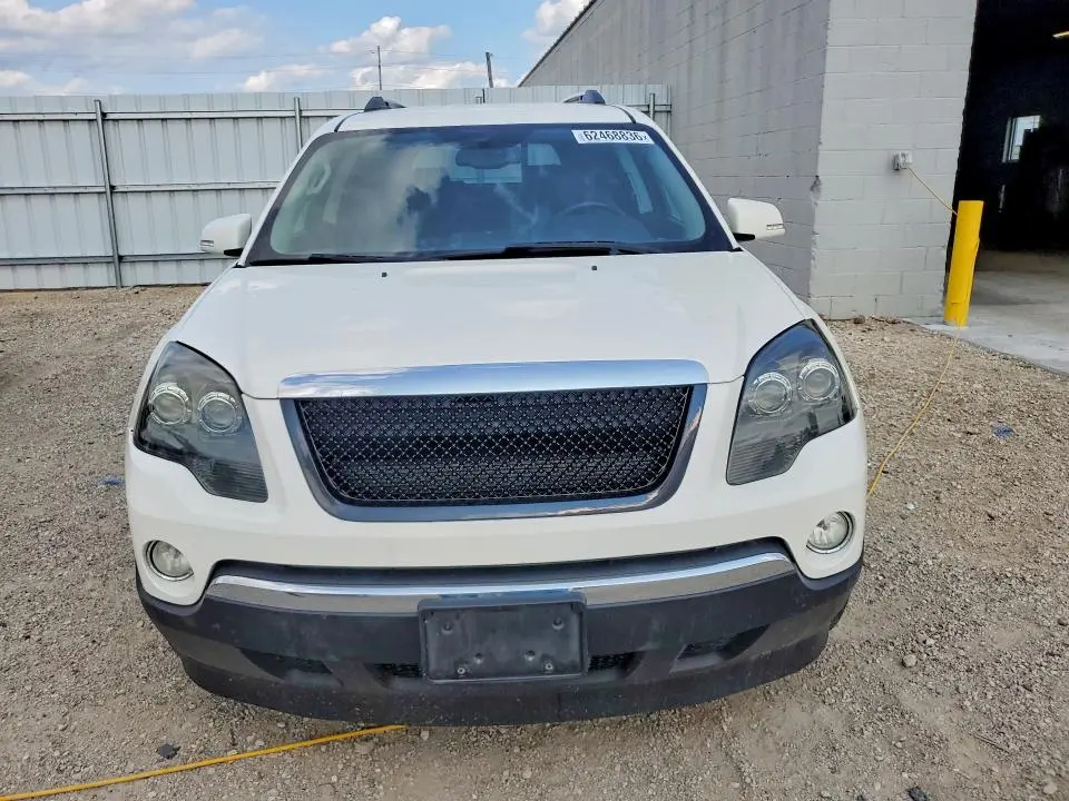 2010 GMC ACADIA SLT-1  