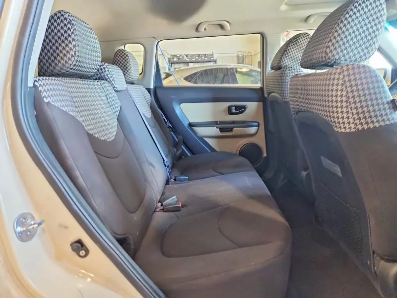 2011 KIA SOUL !  