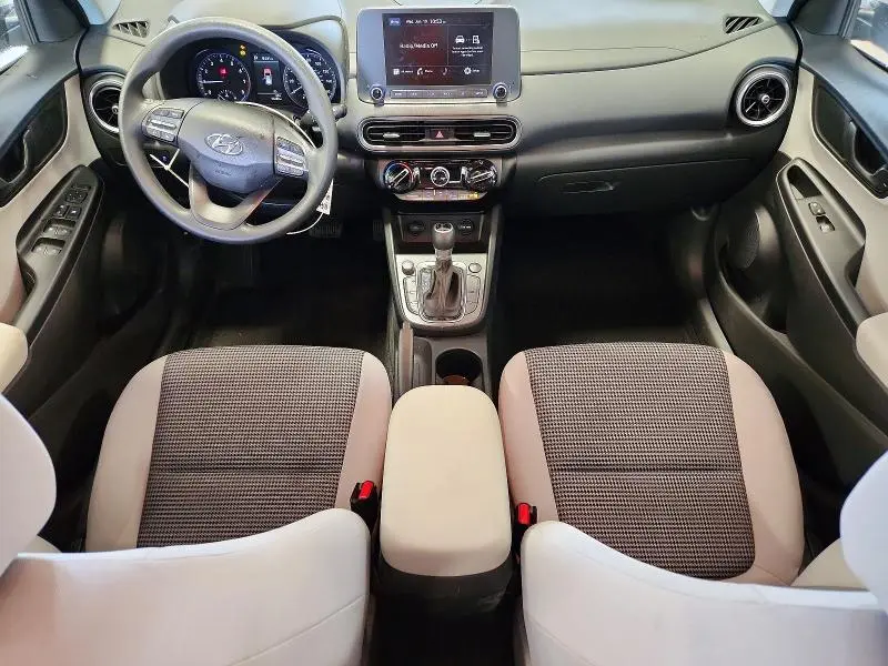 2022 HYUNDAI KONA SE  