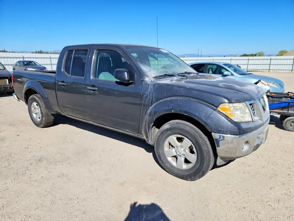 2010 NISSAN FRONTIER SE V6  