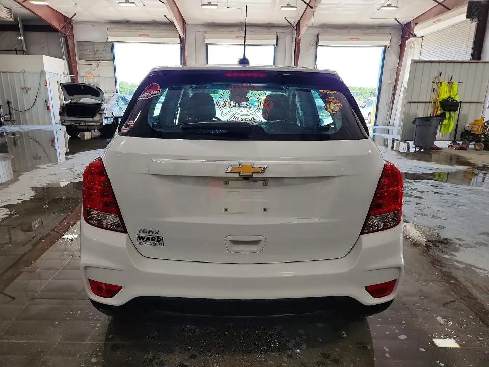 2021 CHEVROLET TRAX LS  