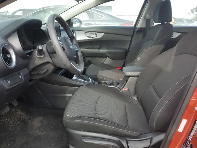 2023 KIA FORTE LX  