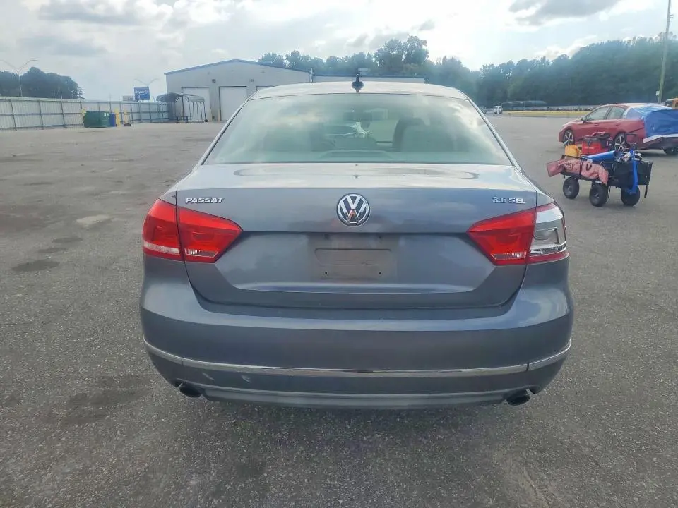 2013 VOLKSWAGEN PASSAT SEL  