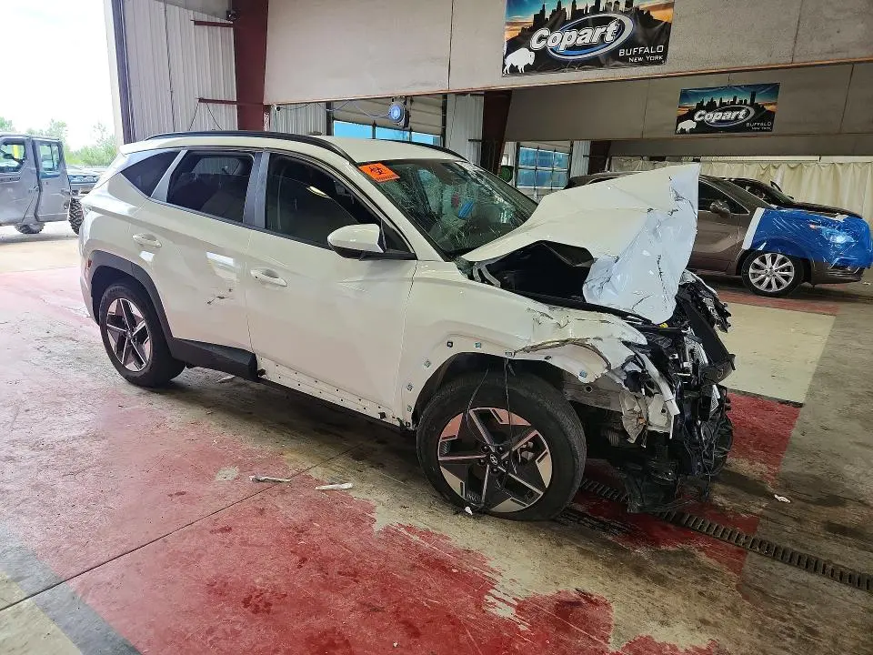 2026 HYUNDAI TUCSON SEL  