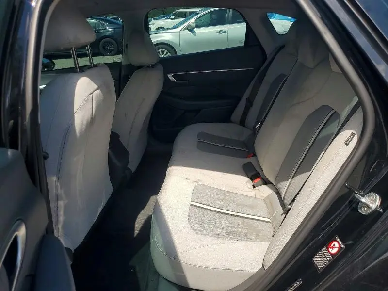 2020 HYUNDAI SONATA SE  