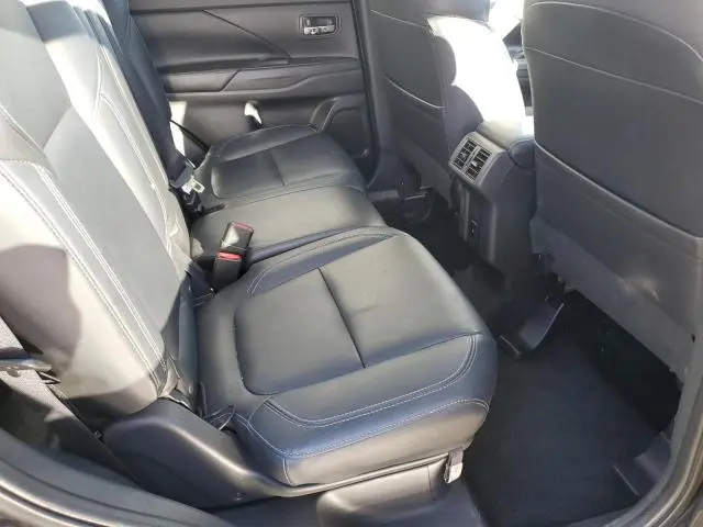2020 MITSUBISHI OUTLANDER SE  