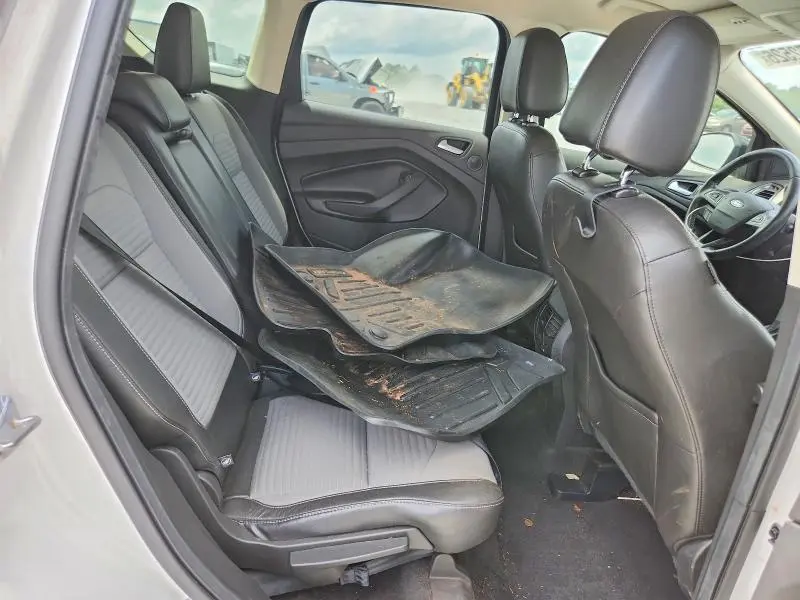 2017 FORD ESCAPE TITANIUM  