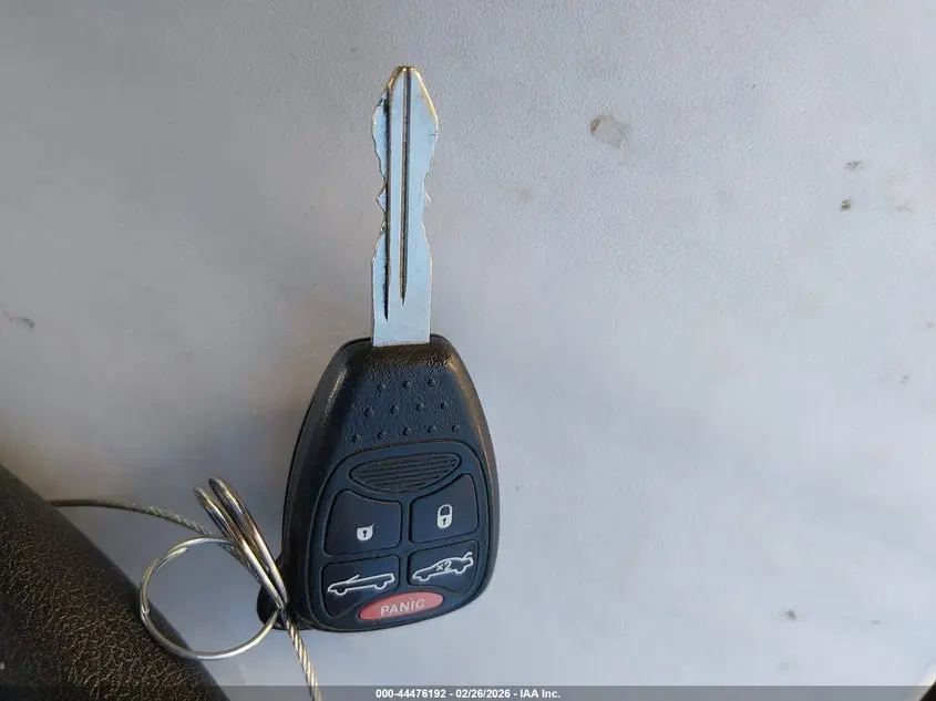 2010 CHRYSLER SEBRING TOURING