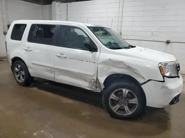 2015 HONDA PILOT SE  