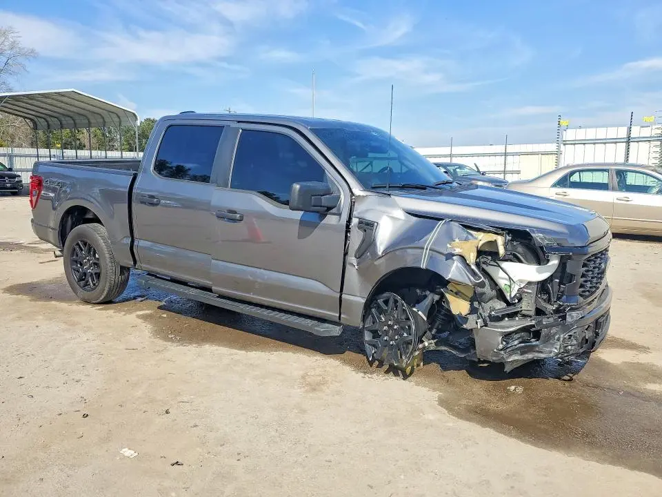 2024 FORD F150 STX  