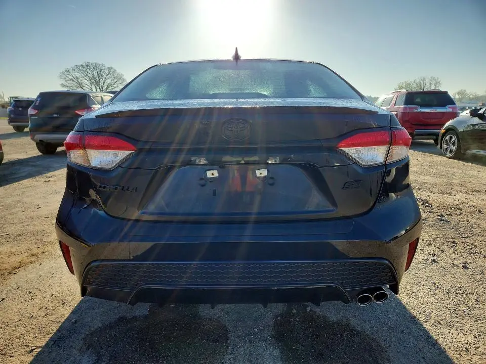2022 TOYOTA COROLLA SE  