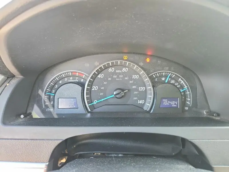 2014 TOYOTA CAMRY LE  