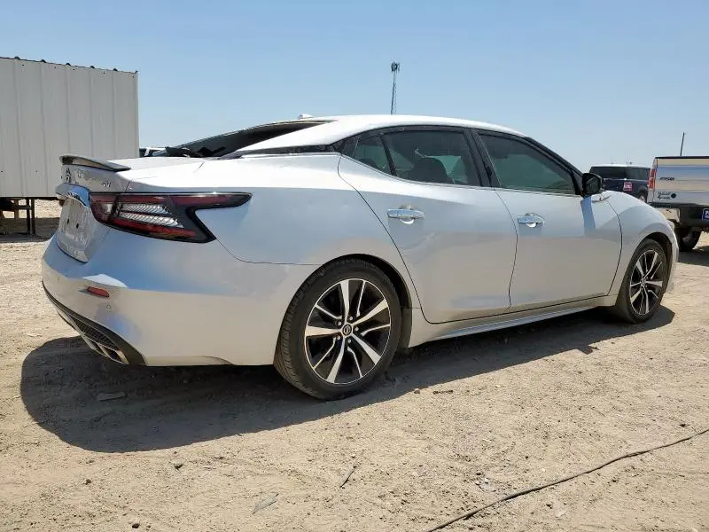 2022 NISSAN MAXIMA SV  