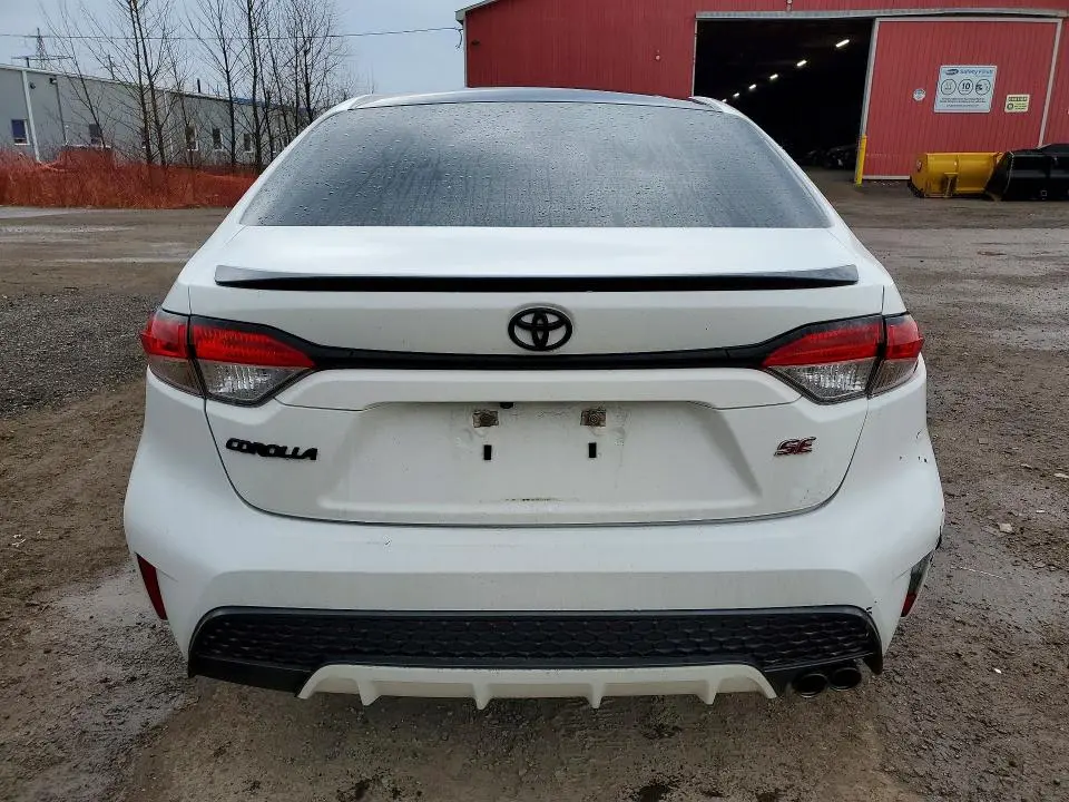 2022 TOYOTA COROLLA SE  