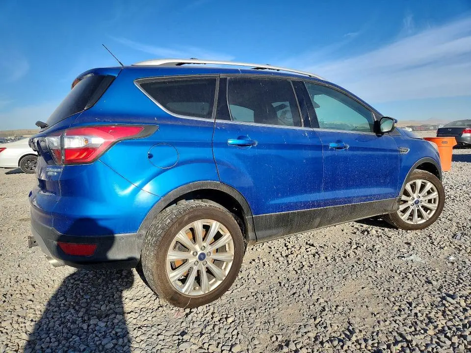 2017 FORD ESCAPE TITANIUM  