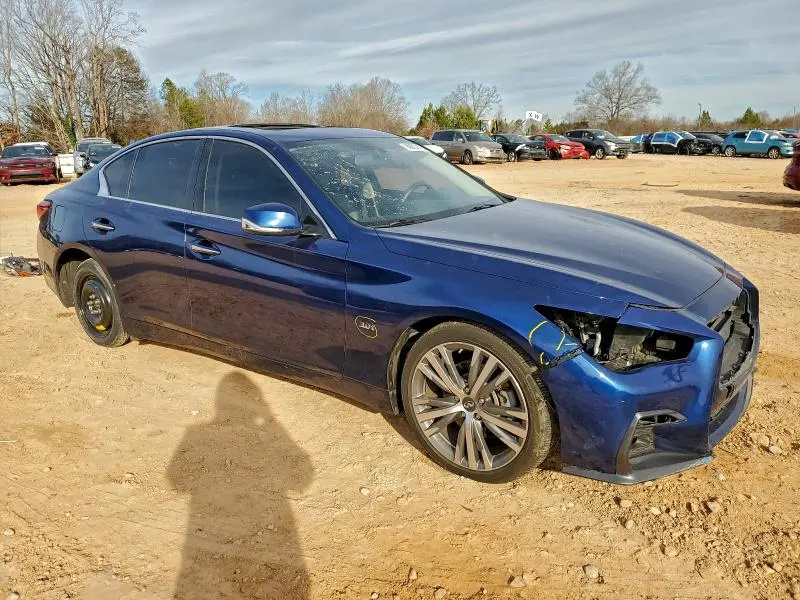 2018 INFINITI Q50 LUXE  