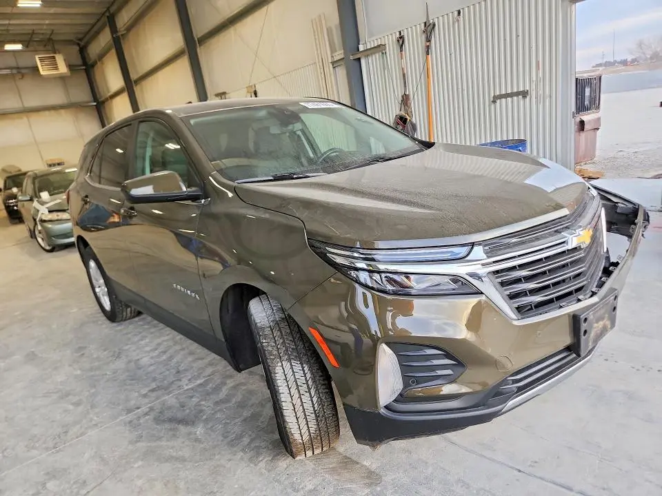 2023 CHEVROLET EQUINOX LT  