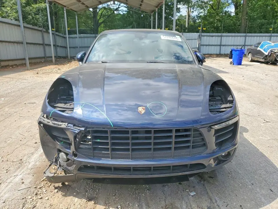 2018 PORSCHE MACAN   