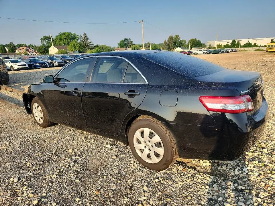 2010 TOYOTA CAMRY LE  