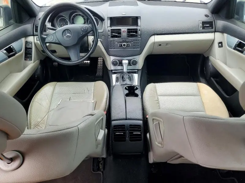 2011 MERCEDES-BENZ C 300  