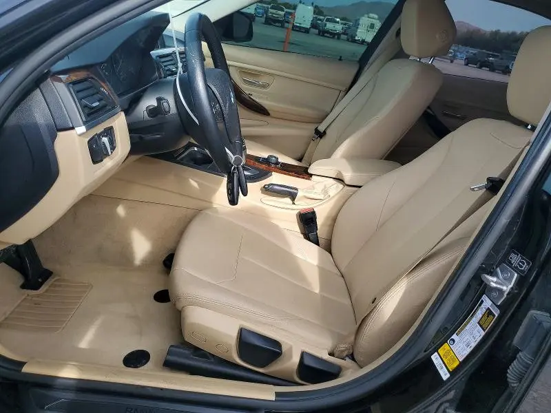 2013 BMW 320 I  